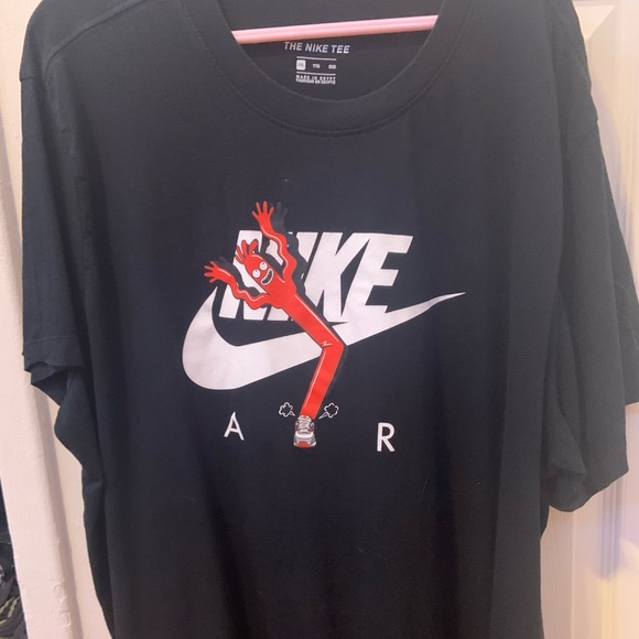 Nike shirt - Picture 3 of 3